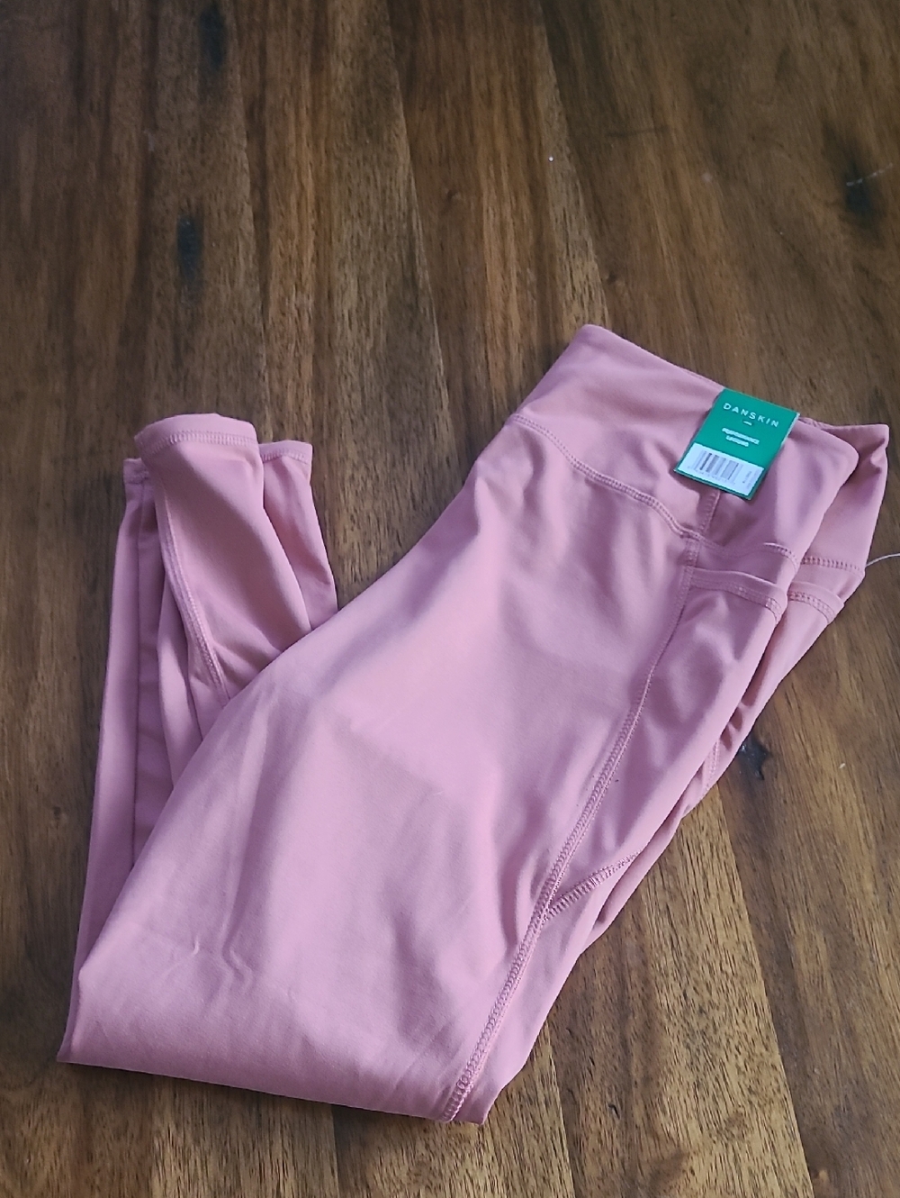 Danskin Pink  Leggings Size Large.  NWT